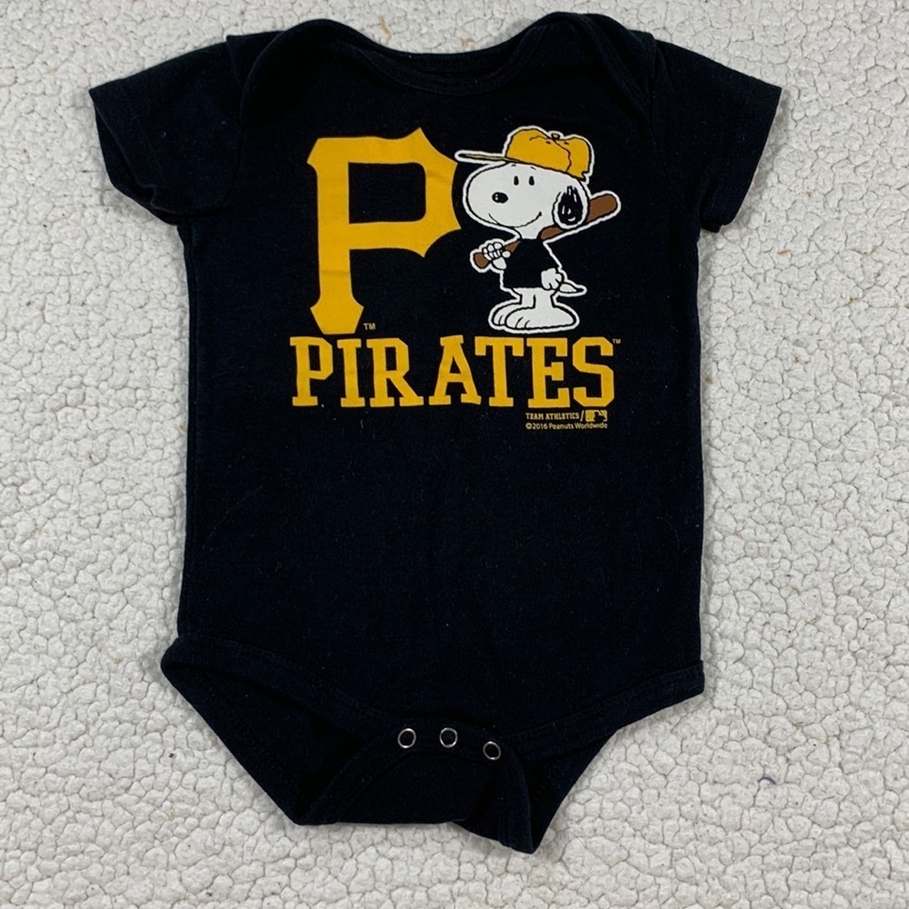 Pittsburgh Pirates MLB Genuine merchandise Snoopy peanuts one piece